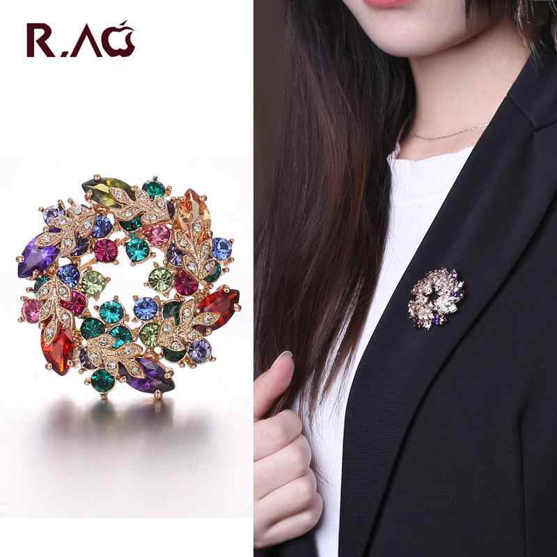 レディース ブローチ クリスタル 花冠 胸花 ファッション アクセサリー キラキラ 輝き 女性用 装飾品 華やか コーディネート 普段使い 華奢 繊細 加工 韓国 スタイル