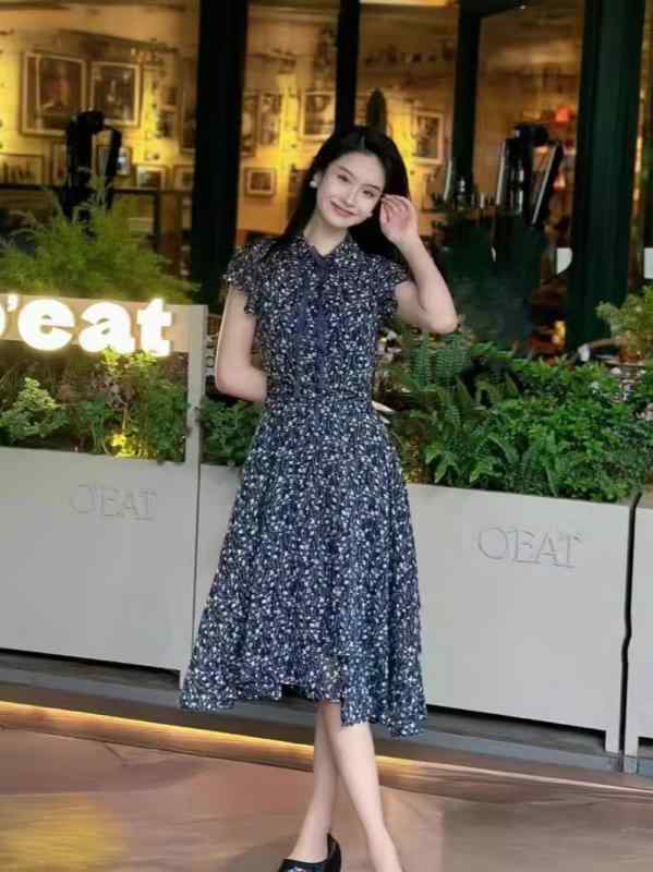 衣裳 レディース 夏 愛くるしい 小花柄 フラウンス 半袖 収腰 御召しもの 甘め 若い者 口さかしい 普段使い走り 花柄 ミニ丈