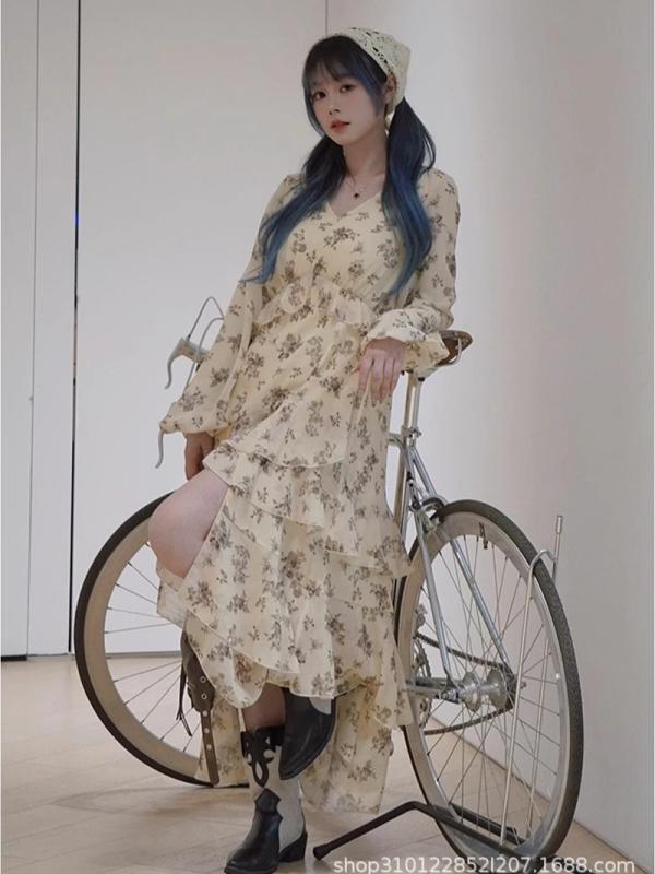 春夏 レディース ワンピース レトロ リゾート バラ柄 シフォン Vネック フリル ロング 軽量 フェミニン ゆったり 普段使い バカンス(x2)
