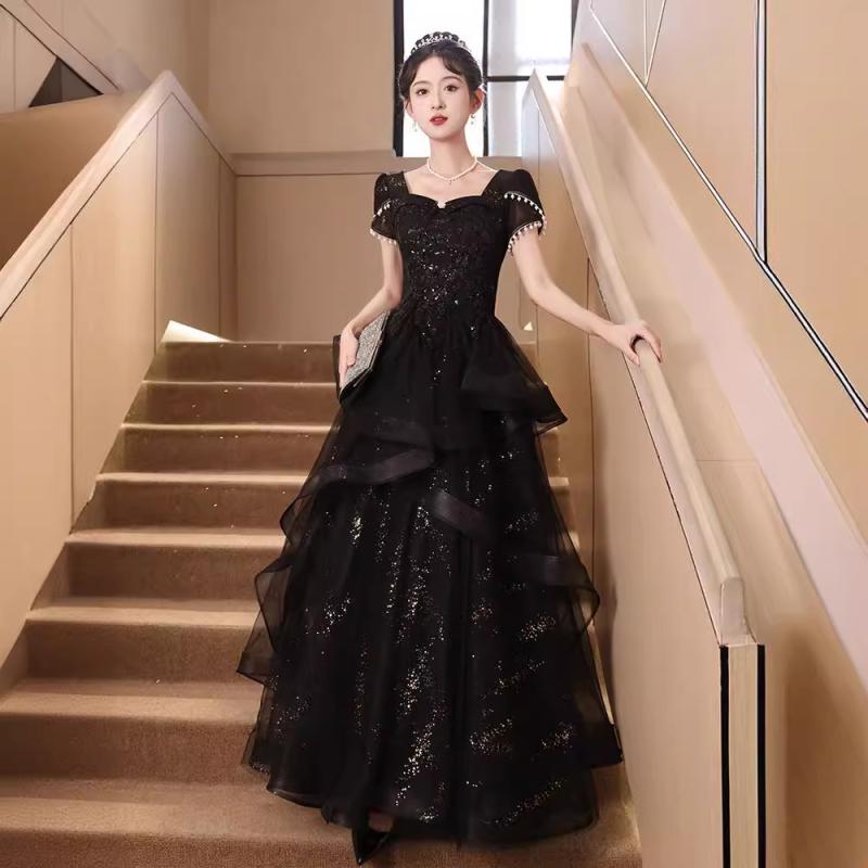レディース イブニングドレス 黒 ロング丈 パーティー用 宴会ドレス フランス風 司会者服 演出衣装 高級感 エレガント 洗練 フォーマル 女性用 ナイトパーティー ドレッシー