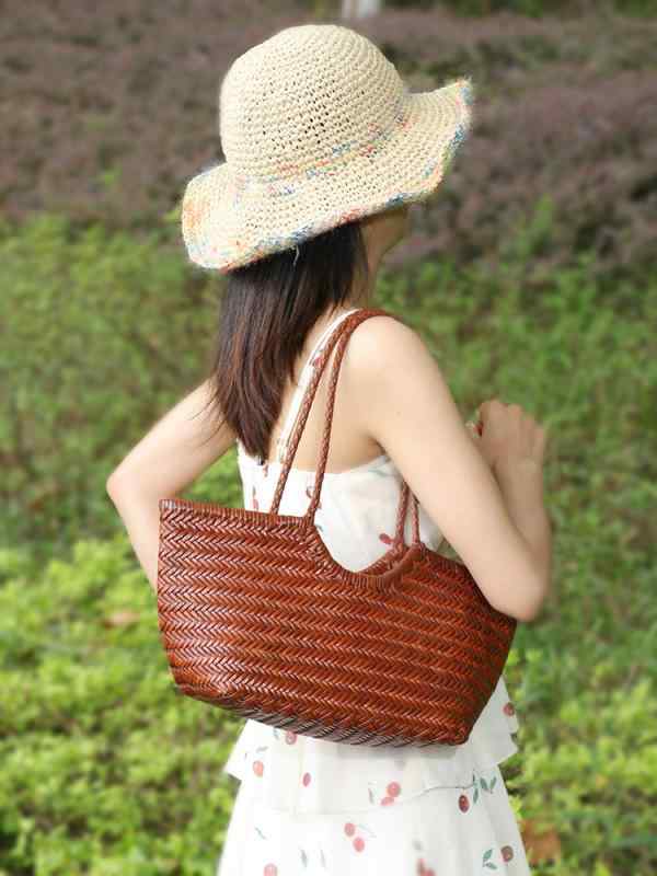 春夏 レディース 牛皮 トートバッグ 片肩かけ 手提げ 本革 編み込み 大静電容量 買い出し御徒面子 普段使い走り 軽さ 伸縮性 吸湿速乾 ご機嫌酉の方角 黒いこと サクラ色系