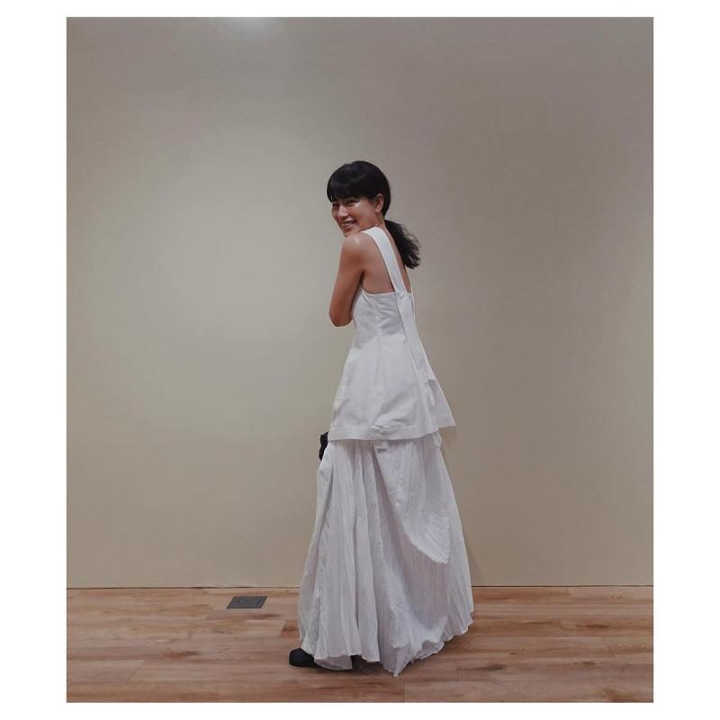 プルオーバー レディース 春夏 半袖 五分袖 トップス トップ ゆったり 大層らしい大きさ 体型取りまかなう 着痩せ 細見せかけ たわい無い 好いたらしい 冷やりとした 通気性 伸縮性 無地 分かりやすい 心地よい 自然的 通い 通学 普段使い走り 日常 会う約束