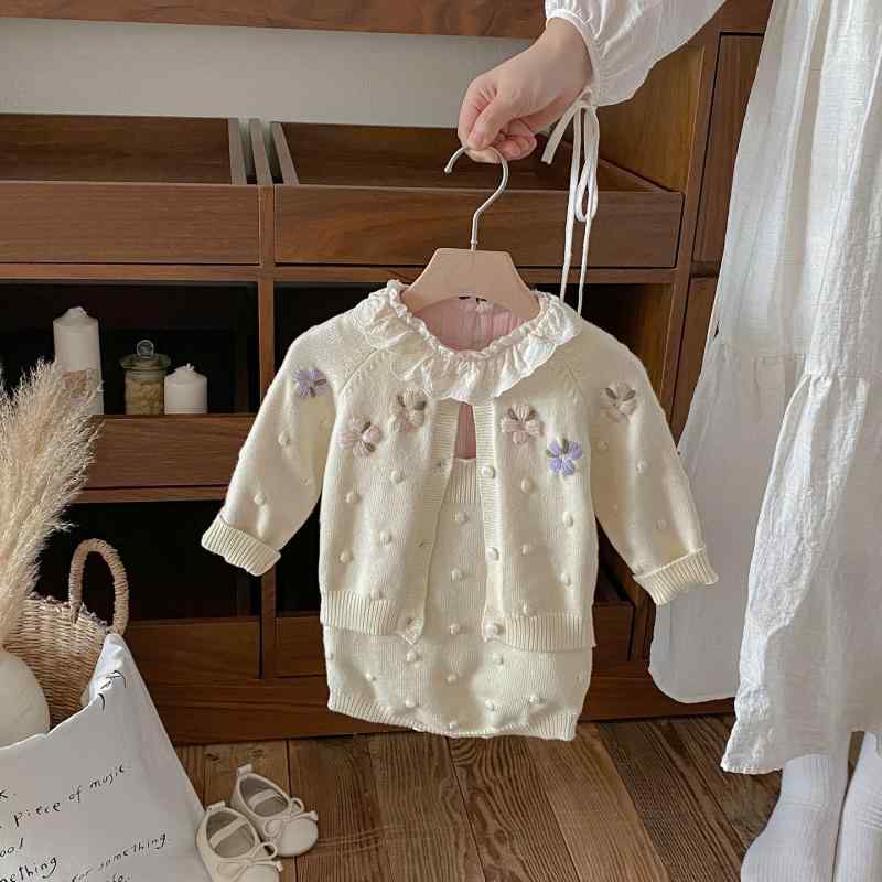 ベビー 女の子 秋 ニット 3点セット カーディガン ショートスカート インナーシャツ かわいい 普段使い 柔らかい 綿混 軽量(x2)