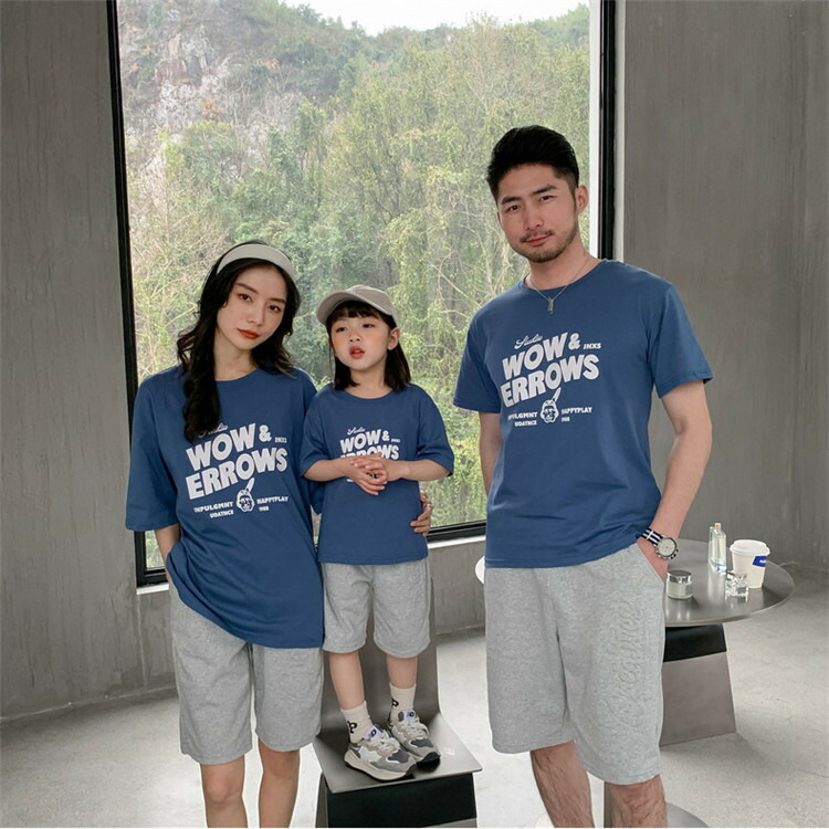 家族 親子ペアルック 2色選べる Tシャツ お揃い服 ぴったり ゆったり カジュアル シンプル トップス ママ娘パパ息子 メンズ レディース 上品 半そで 半袖 可愛い 女の子 春夏 柔らかい 男の子 短袖 綿 通気 韓国 人気デザイナー お揃い服