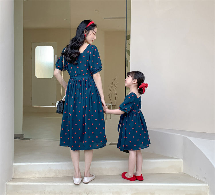 市場 親子ペアルック ママと娘 トップス リンクコーデ 半袖 お揃い 親子コーデ ドット柄ワンピース 親子服 ワンピース