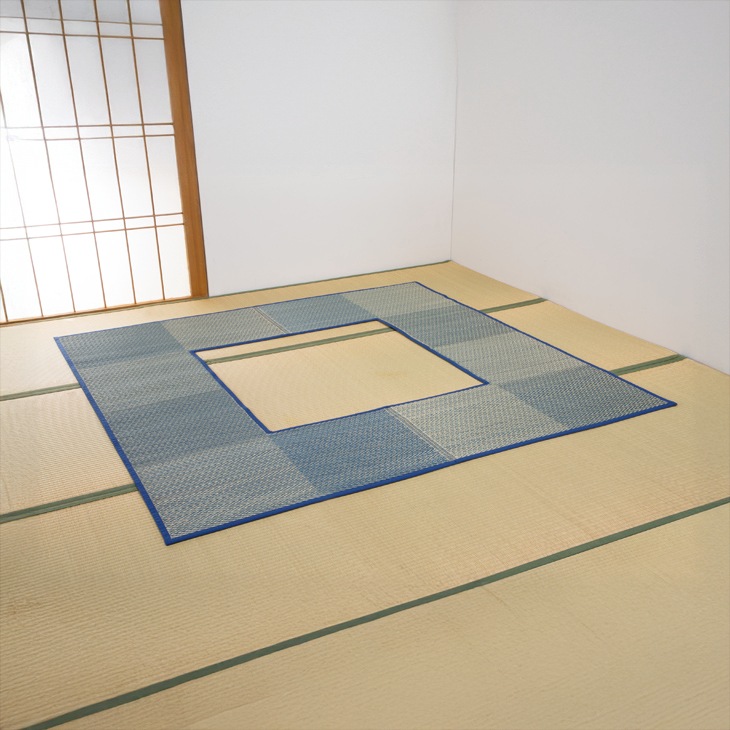 掘りごたつい草センターラグ 191×191糎
