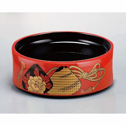 鰻の美味しさを、重箱でもっと引き立てる。