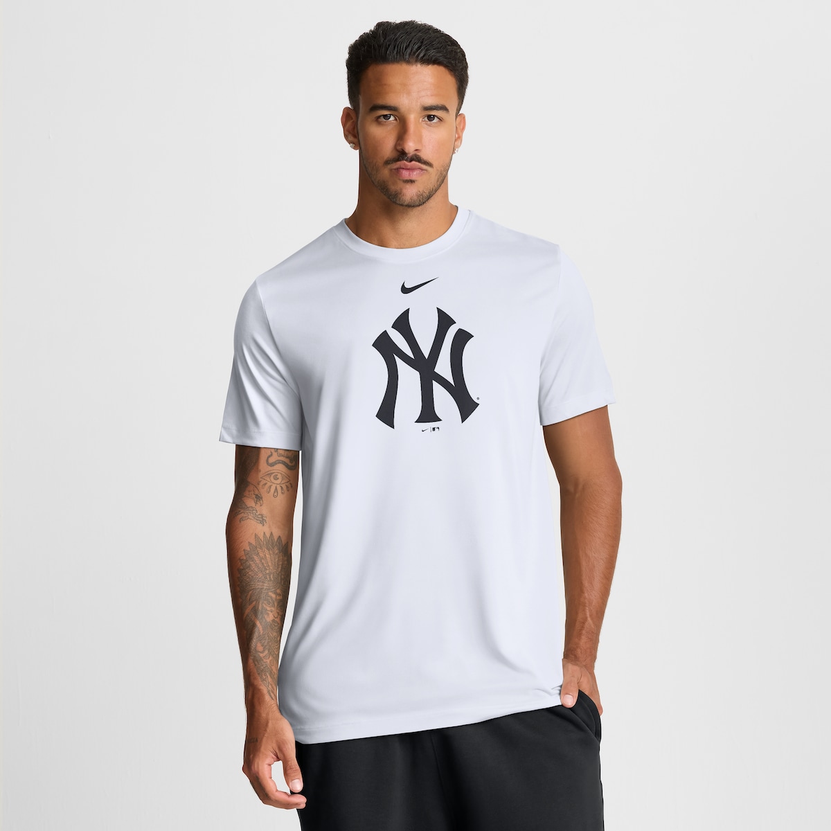 【公式グッズ】MLB ヤンキース Tシャツ Nike/ナイキ メンズ ホワイト (23 Men's Nike New Legend Logo SST)｜Fanatics公式ストア 店