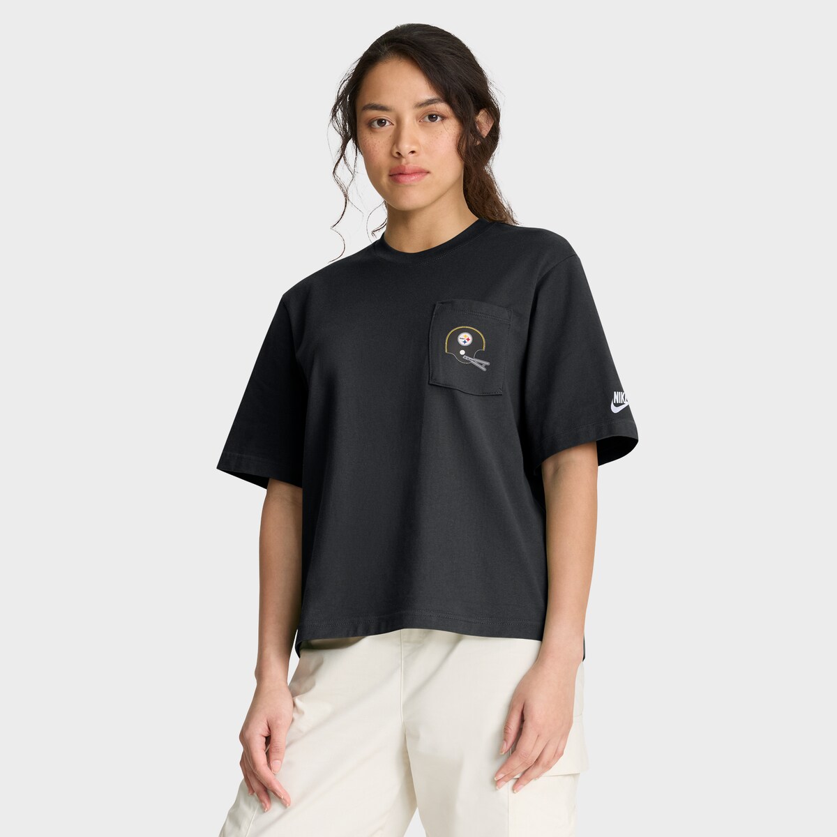 【公式グッズ】NFL スティーラーズ Tシャツ Nike/ナイキ レディース ブラック (25 Women's Nike Rewind Boxy Pocket SST)