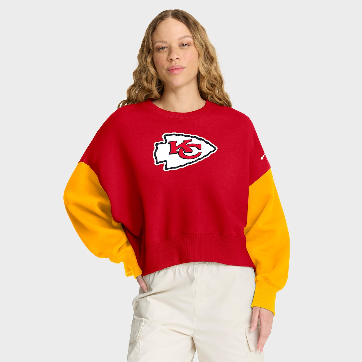 【公式グッズ】NFL チーフス トレーナー Nike/ナイキ レディース レッド (25 Women's Nike Primetime Oversized Colorblock Fleece Crew)｜Fanatics公式ストア 店
