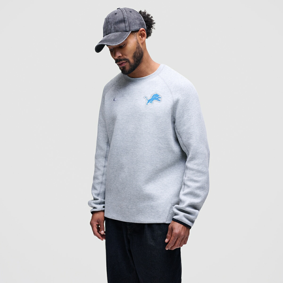 【公式グッズ】NFL ライオンズ フリース トレーナー Nike/ナイキ メンズ ヘザーグレイ (Men's Nike Tech Fleece Crew)