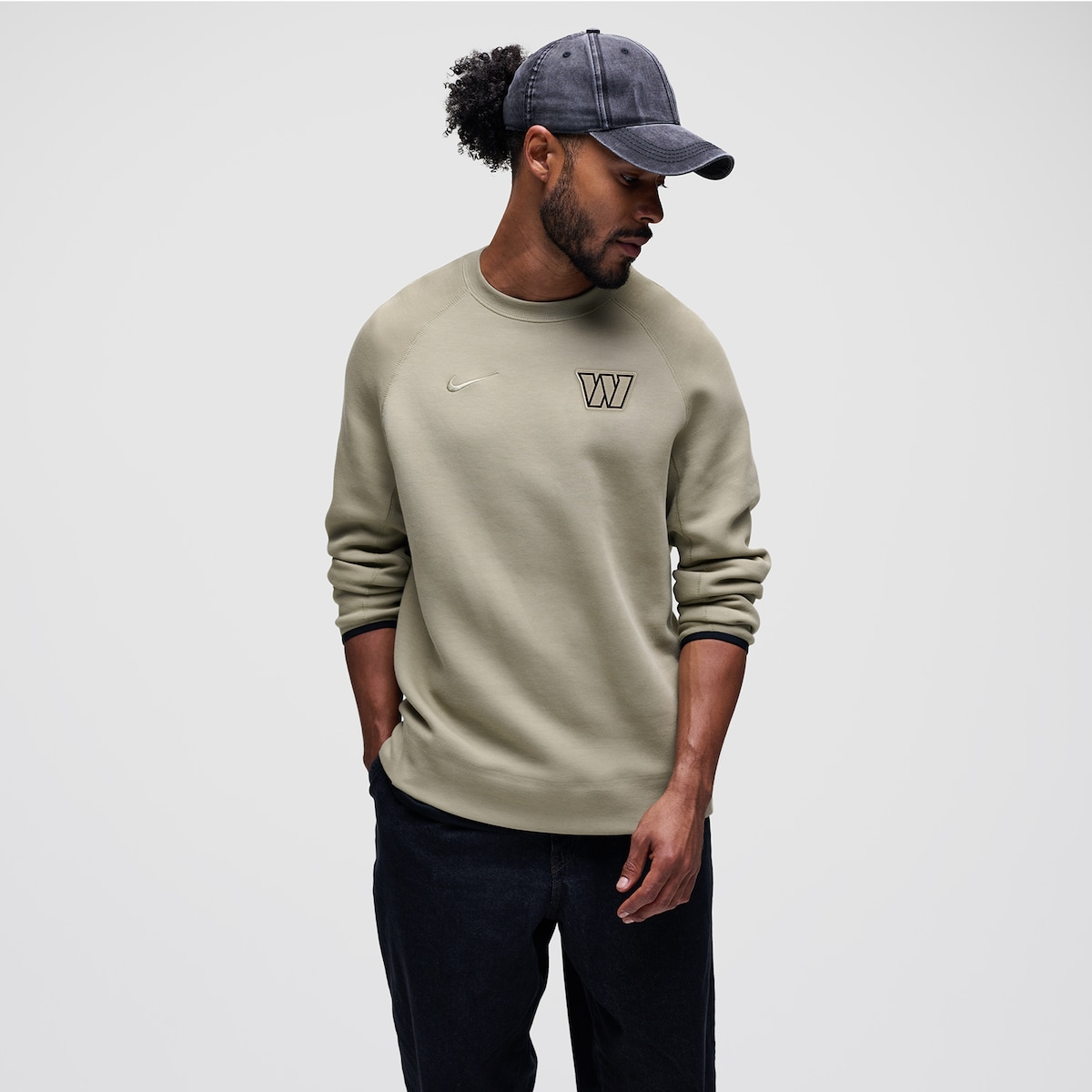 【公式グッズ】NFL コマンダーズ フリース トレーナー Nike/ナイキ メンズ オリーブ (Men's Nike Tech Fleece Crew)
