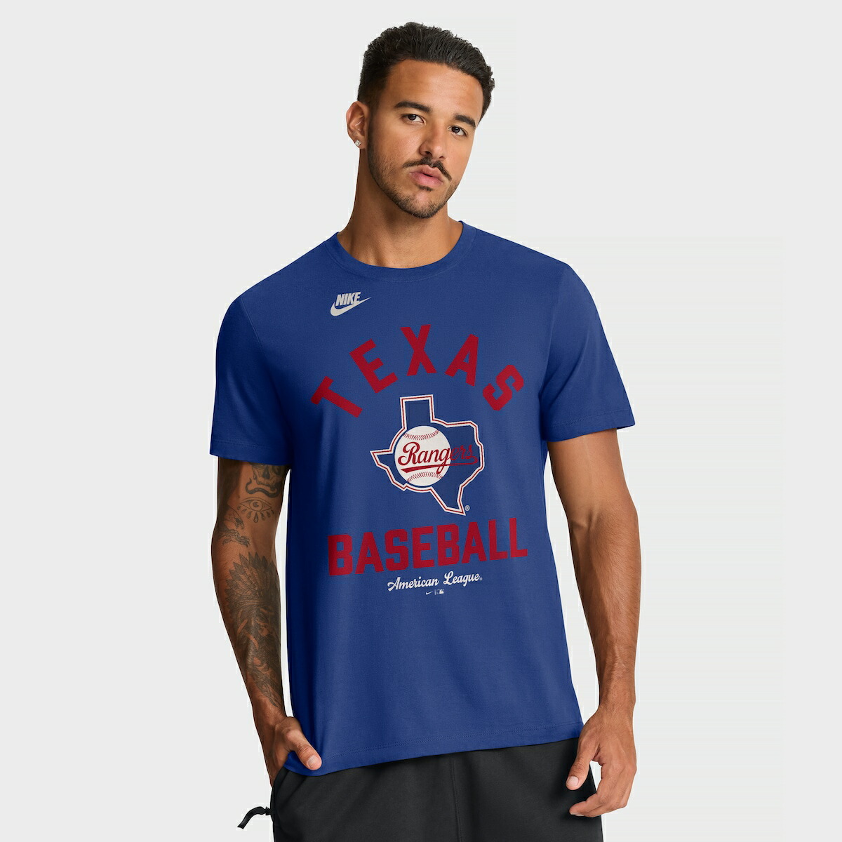2026 ワールドカップ 堅苦しさ制服