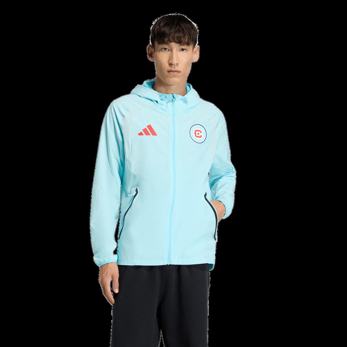 【公式グッズ】MLS シカゴ・ファイア ジャケット Adidas/アディダス メンズ ライトブルー (ADI Men's S26 Tiro Full Zip Travel Hooded Windbreaker)