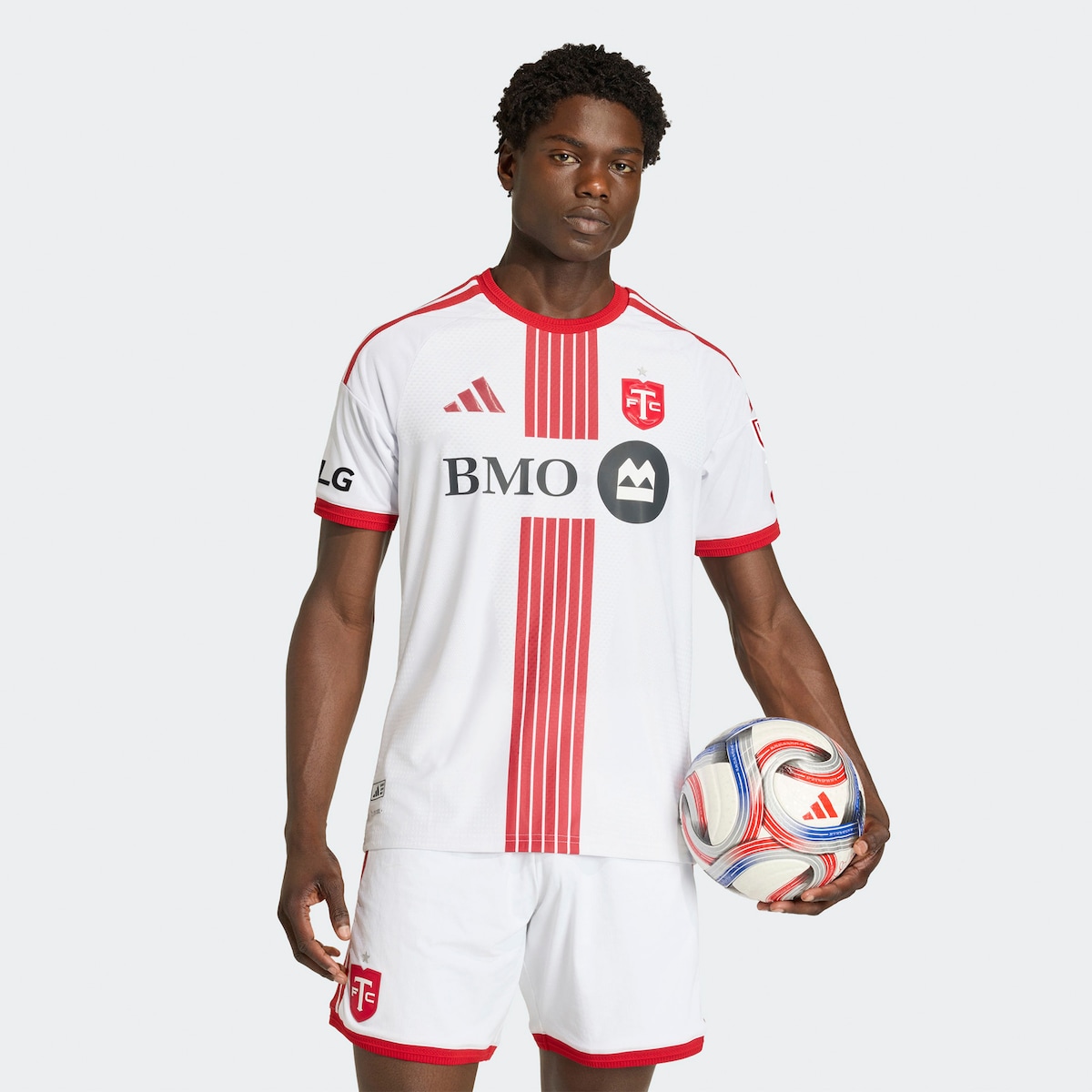 【公式グッズ】MLS トロントFC オーセンティック ユニフォーム Adidas/アディダス メンズ ホワイト (ADI 2026 Men's MLS Authentic Jersey w/ Patch)|Fanatics公式ストア 店