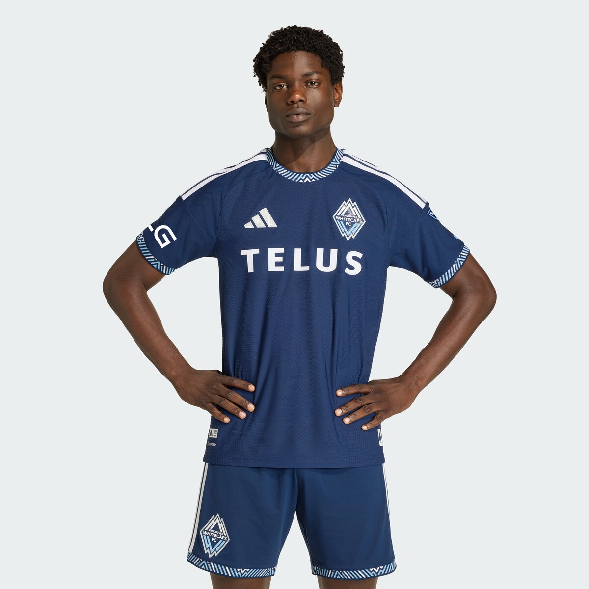 2026 ワールドカップ 堅苦しさ制服