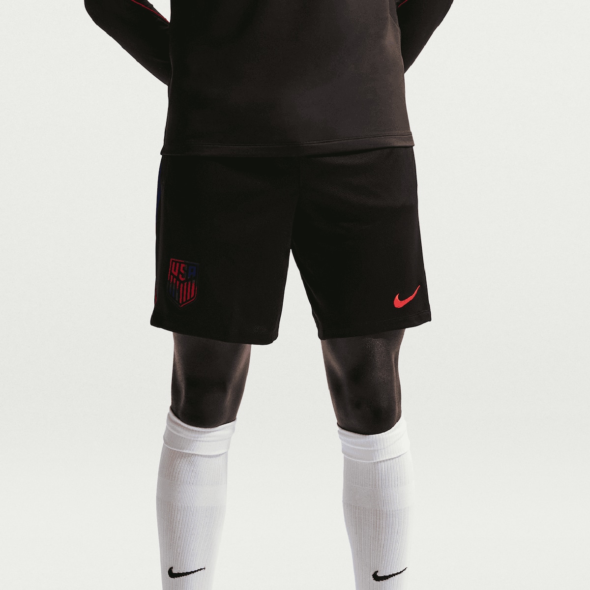 2026 ワールドカップ 堅苦しさ制服