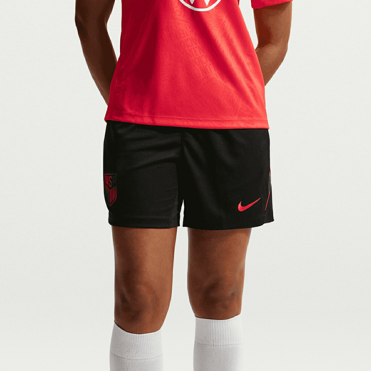 2026 ワールドカップ 堅苦しさ制服