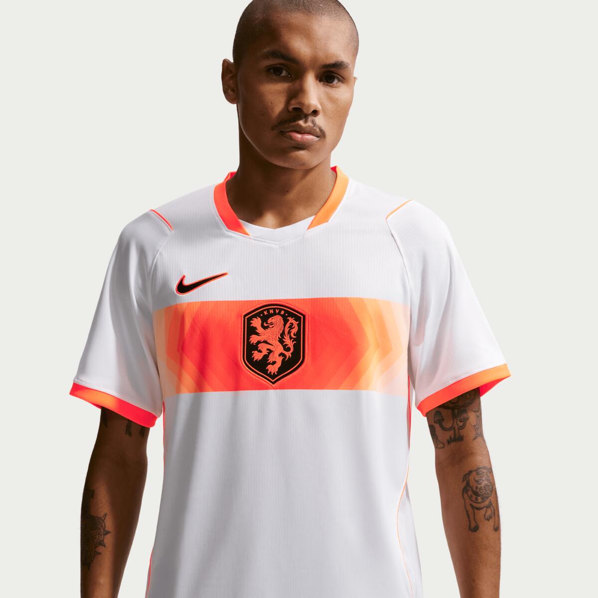 【公式グッズ】NATIONAL TEAM オランダ代表 アウェイ ユニフォーム （レプリカ） Nike/ナイキ メンズ ホワイト (NIK S26 Men's Stadium Replica Jersey)｜Fanatics公式ストア 店 16,538円