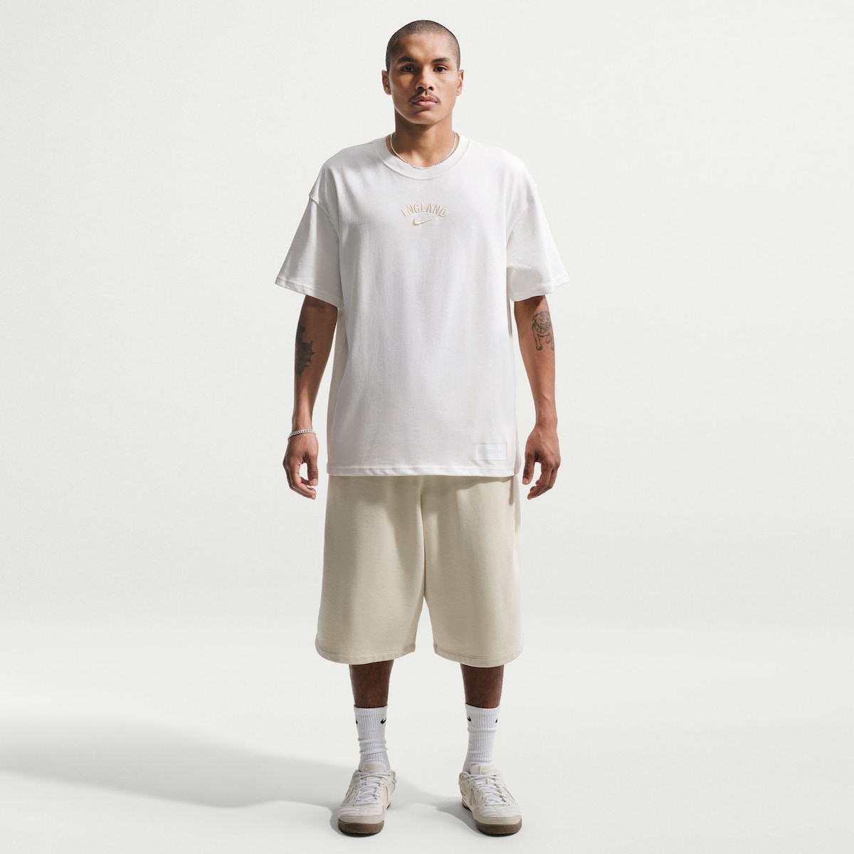 【公式グッズ】NATIONAL TEAM イングランド代表 Tシャツ Nike/ナイキ メンズ ホワイト (NIK SU26 Men's Premium EMB Tee)