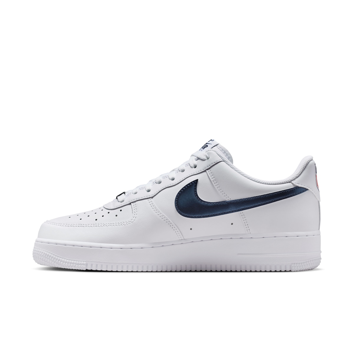 【公式グッズ】NATIONAL TEAM アメリカ代表 スニーカー Nike/ナイキ メンズ ホワイト (NIK SU26 Men's Air Force 1 07 LV8 Shoes)