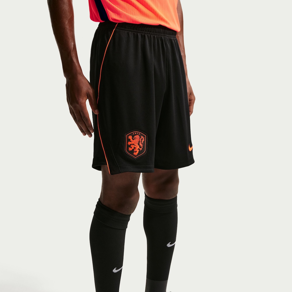 2026 ワールドカップ 堅苦しさ制服