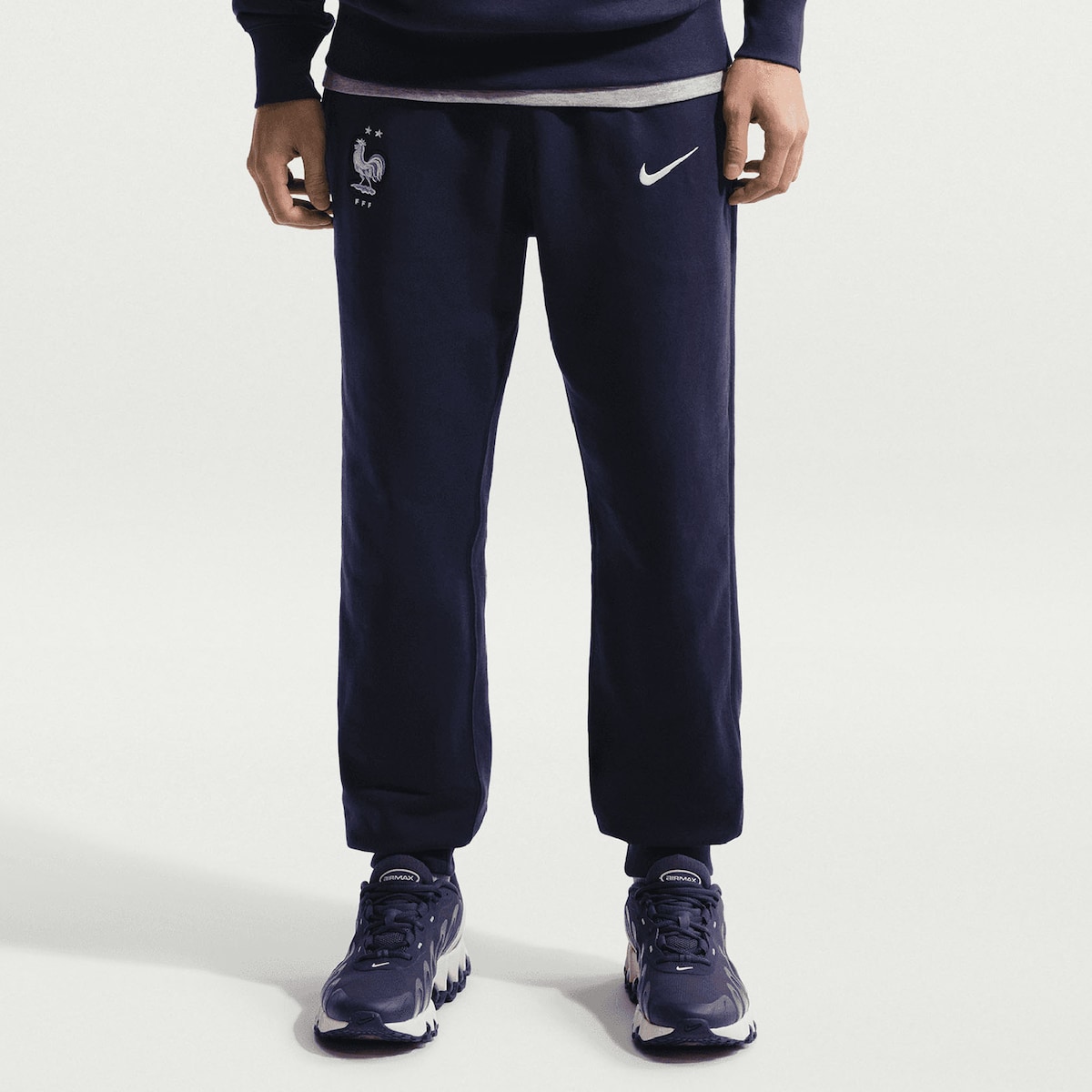 2026 ワールドカップ 堅苦しさ制服