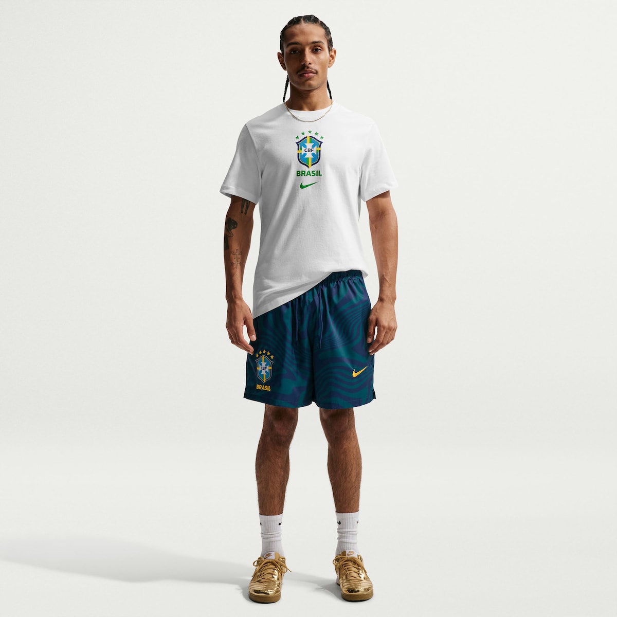 2026 ワールドカップ 堅苦しさ制服