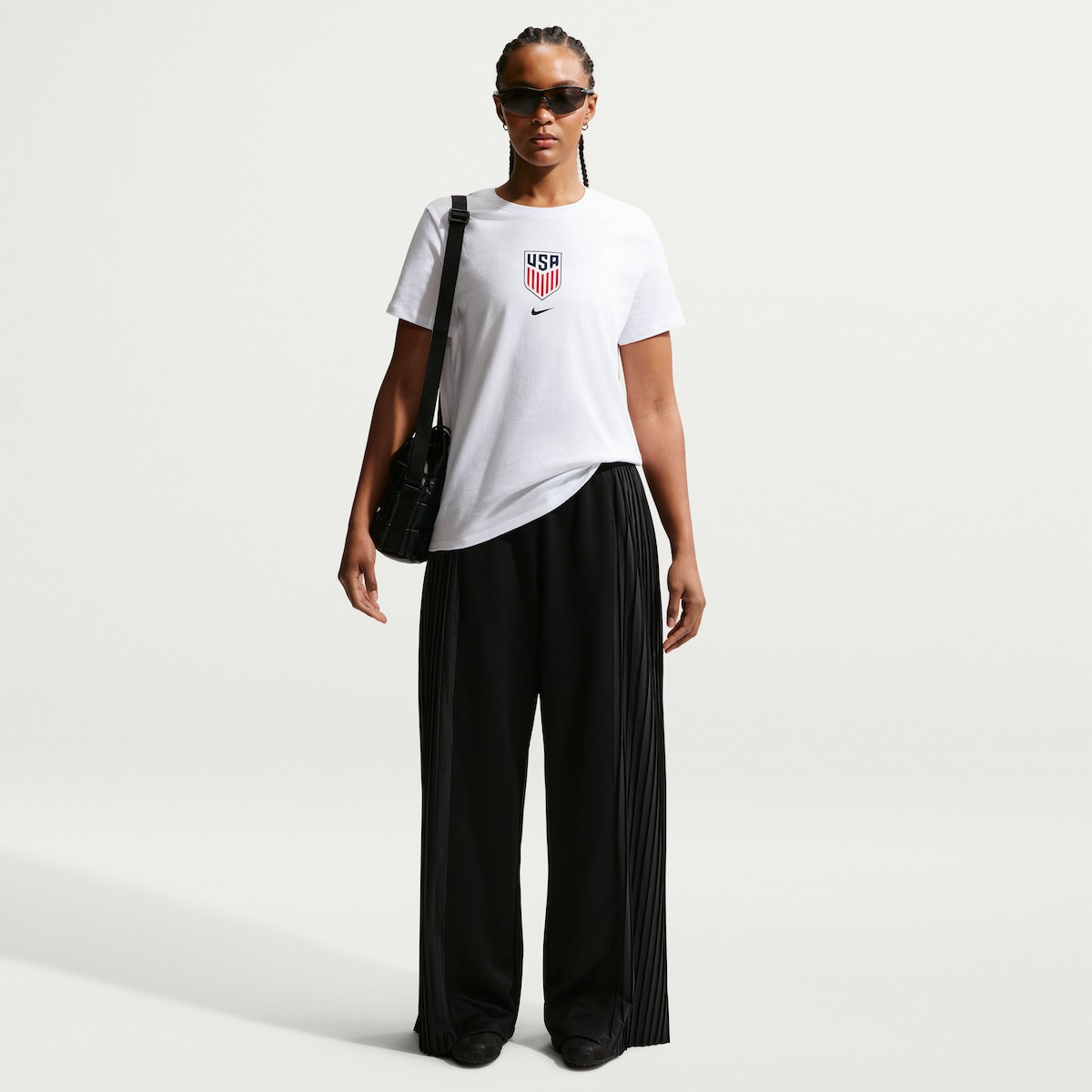 2026 ワールドカップ 堅苦しさ制服
