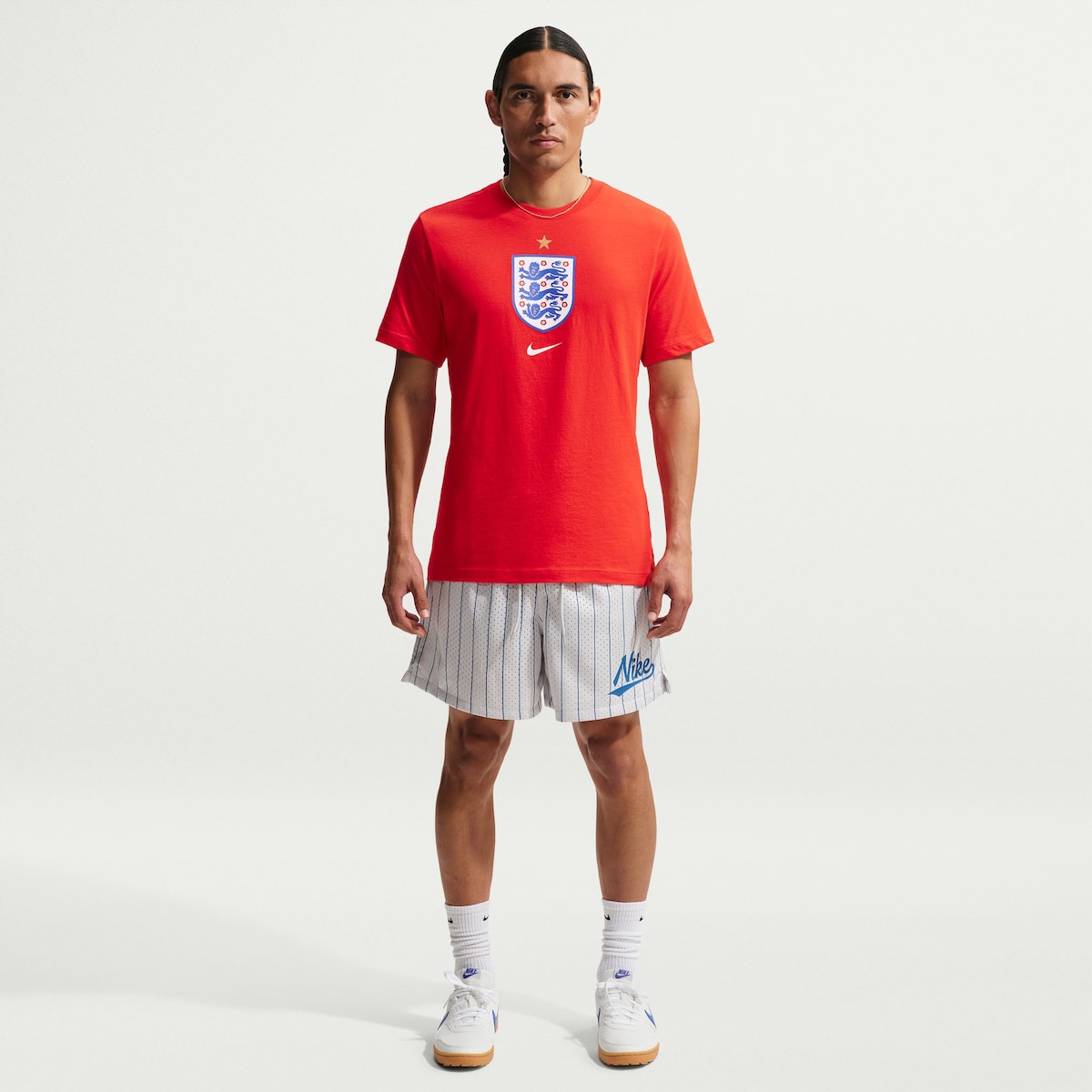 2026 ワールドカップ 堅苦しさ制服