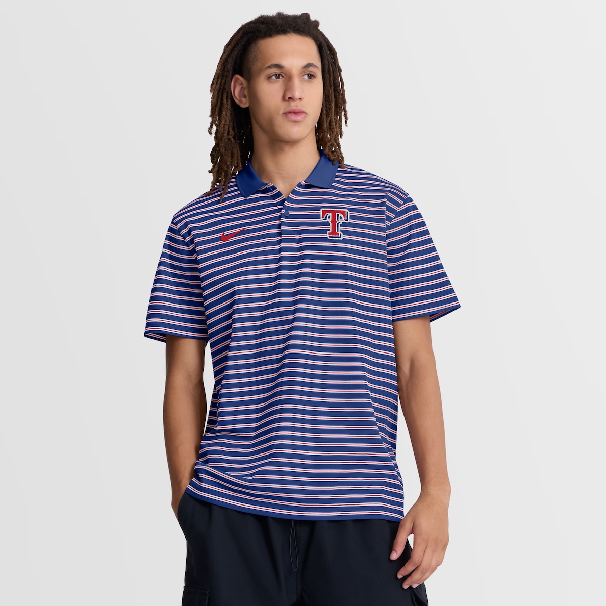【公式グッズ】MLB レンジャーズ ポロシャツ Nike/ナイキ メンズ ロイヤルブルー (Men's Nike MLB Team Striped Victory Polo)｜Fanatics公式ストア 店