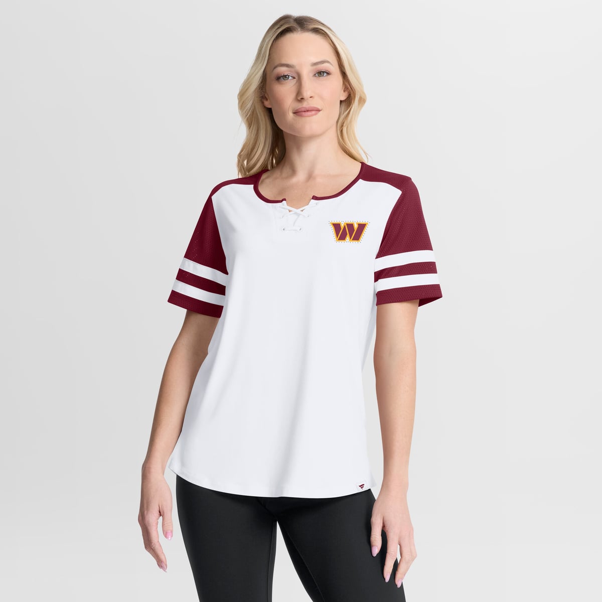 【公式グッズ】NFL コマンダーズ Tシャツ Fanatics/ファナティクス レディース ホワイト (26 NFL Womens Fanatics Touchdown Pass Athena Lace Up SST)｜Fanatics公式ストア 店