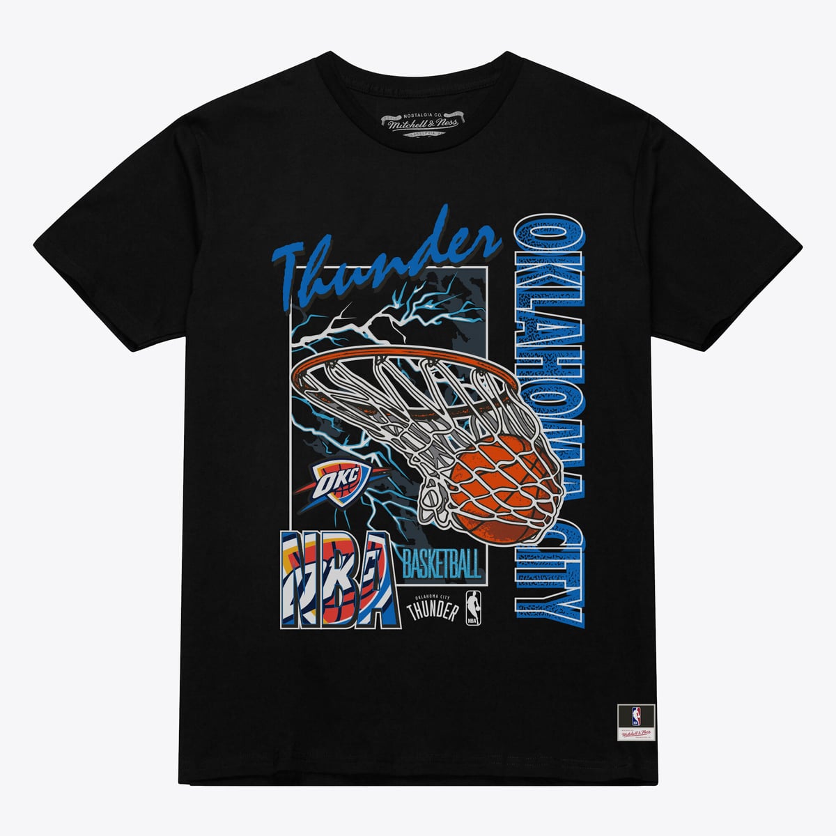 【公式グッズ】NBA サンダー Tシャツ Mitchell & Ness/ミッチェル＆ネス メンズ ブラック (F26 NBA TEAM LIGHTNING SWISH TEE)｜Fanatics公式ストア 店