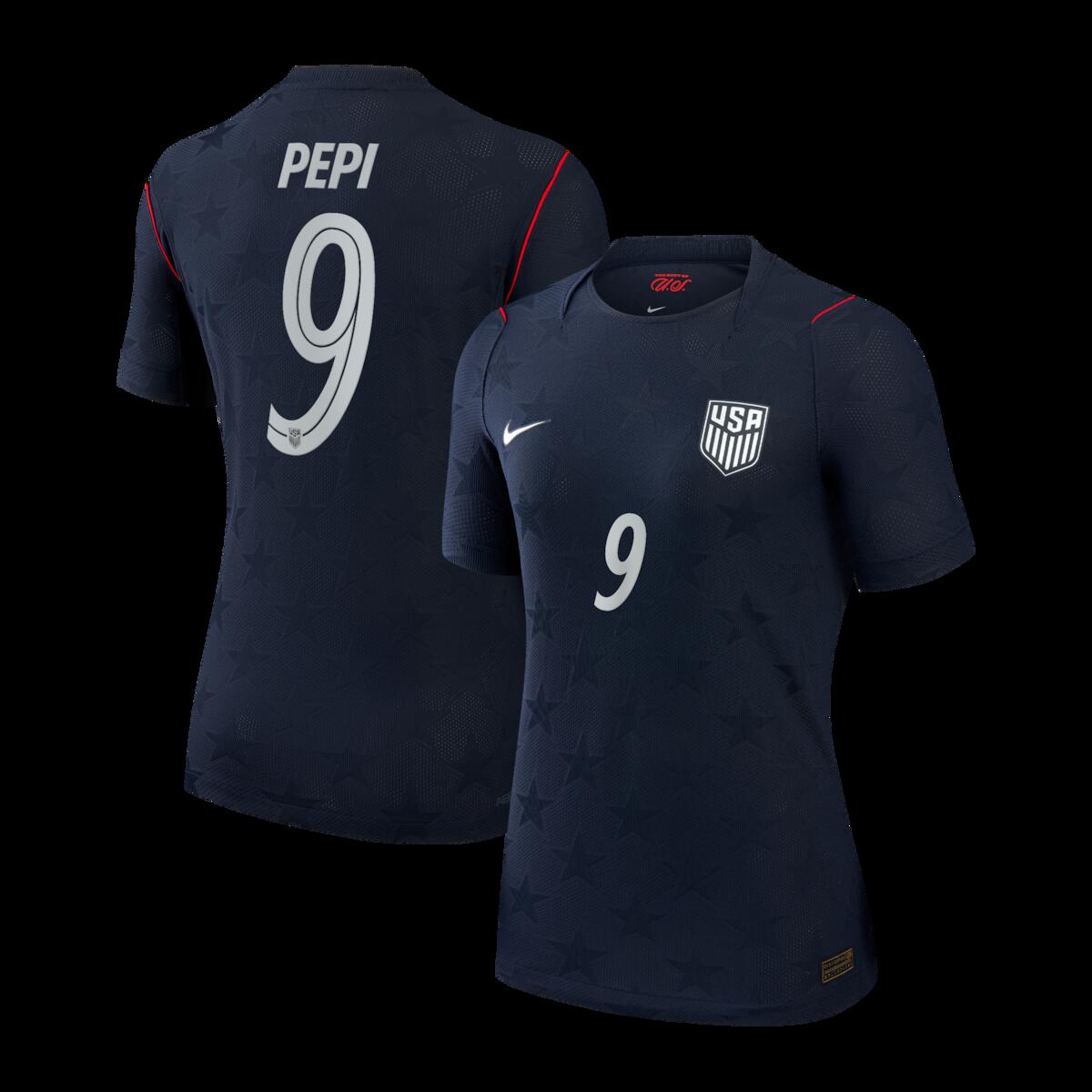 2026 ワールドカップ 堅苦しさ制服