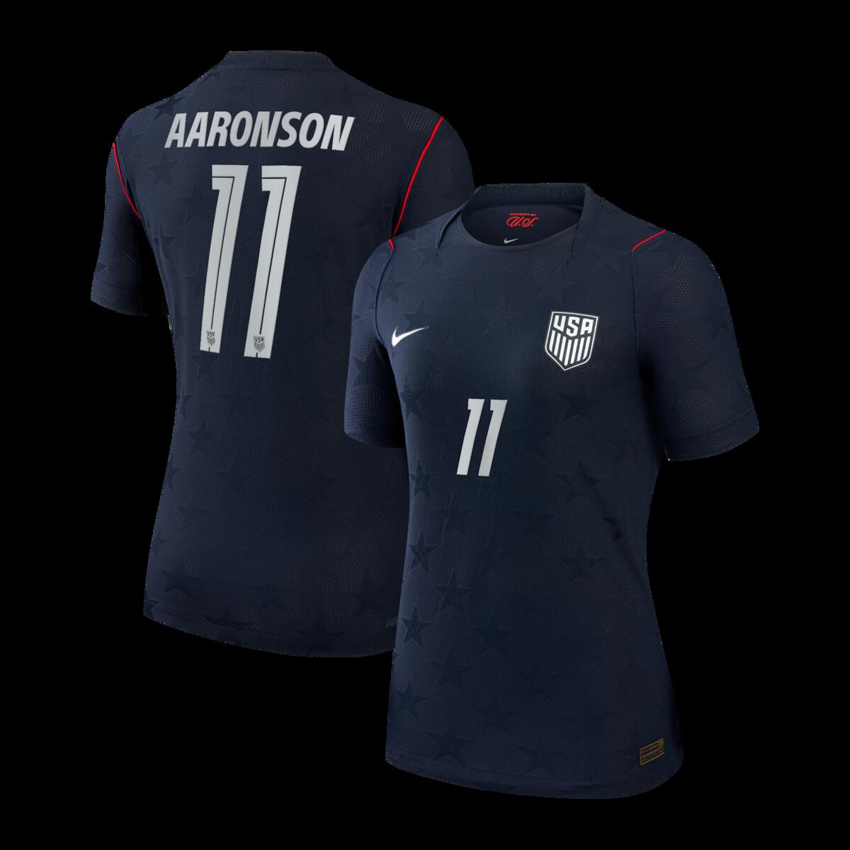 2026 ワールドカップ 堅苦しさ制服