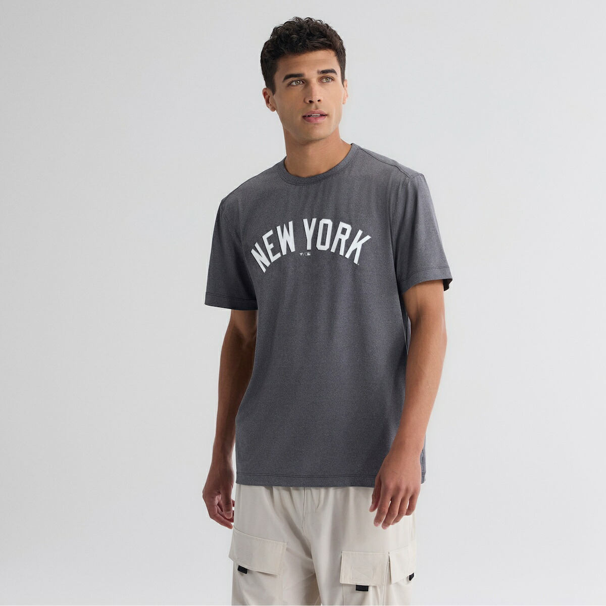 【公式グッズ】MLB ヤンキース Tシャツ Fanatics/ファナティクス メンズ チャコール (FANATICS MENS SS TEE)｜Fanatics公式ストア 店
