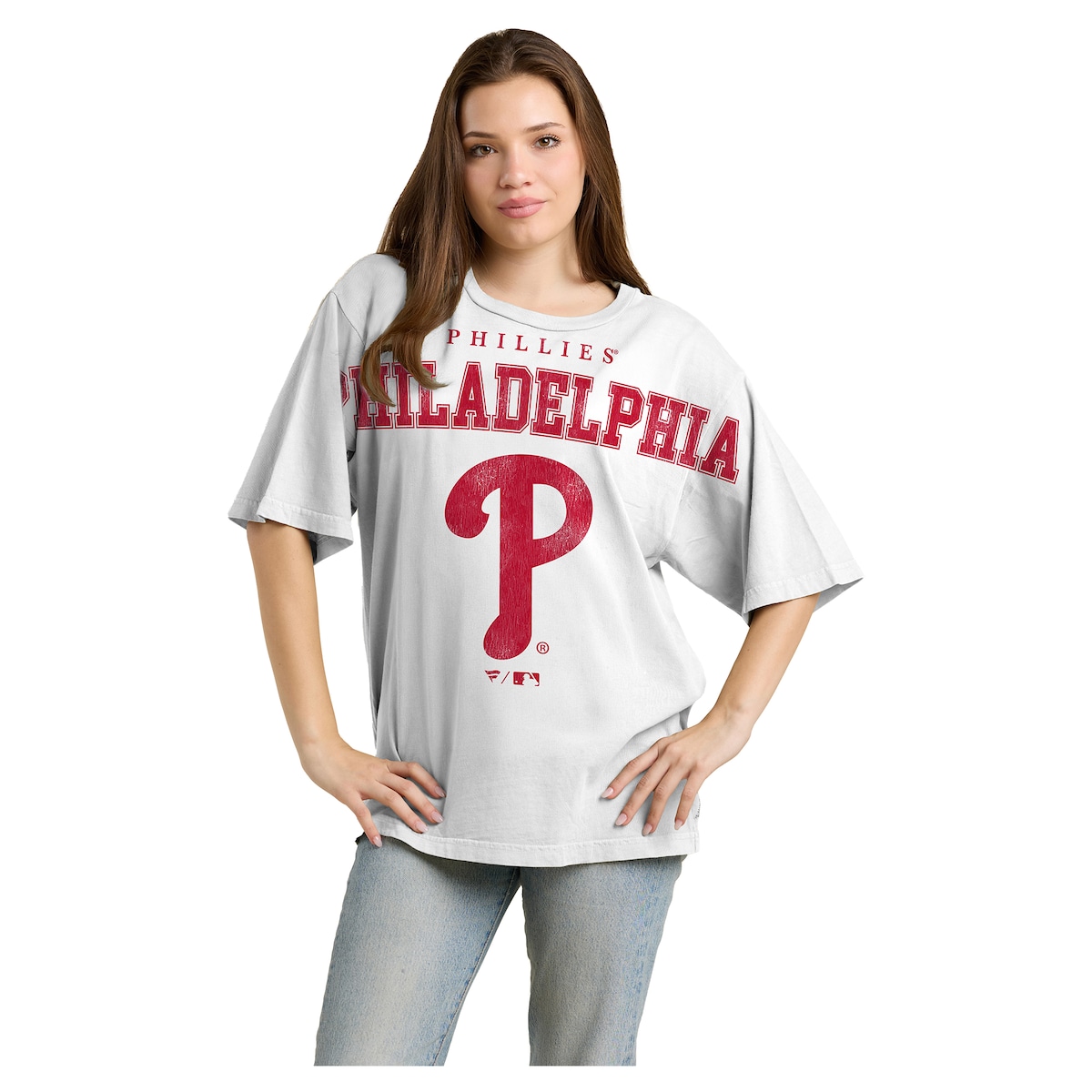 【公式グッズ】MLB フィリーズ Tシャツ Fanatics/ファナティクス レディース ホワイト (MLB Women's Spirit Jersey Big Text RELAXED TEE - SUM26)|Fanatics公式ストア 店
