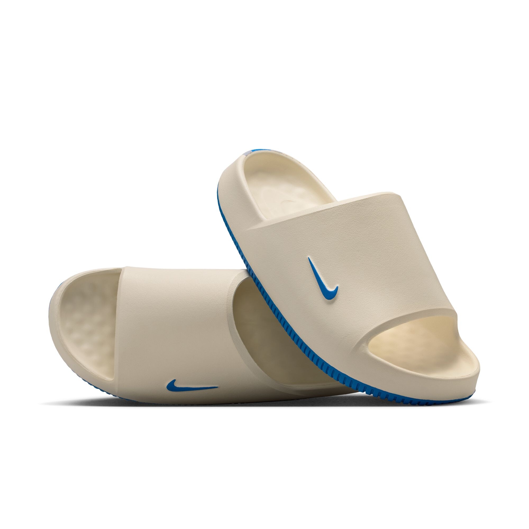 【公式グッズ】NFL ライオンズ スリップオン Nike/ナイキ メンズ クリーム (NIKE CALM SLIDE 2.0)｜Fanatics公式ストア 店