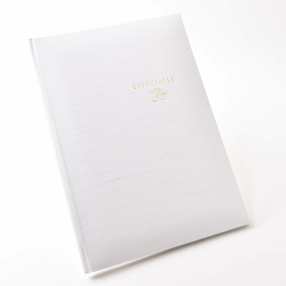 SALE／89%OFF】 王道子育て感謝状 《写真2枚入》 文章変更無料 子から親へのプレゼント 入籍結婚で両親に贈るプレゼント 名入れ無料 家族婚  少人数婚 なし婚 両親贈呈品 ブライダル ウェディング 記念品 メモリアル ギフト 子育て卒業証書 メモリアルホワイト 〈選べる ...