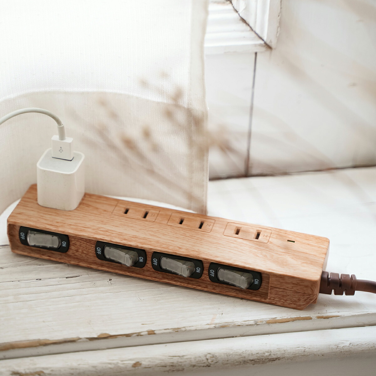 電源タップ 4口