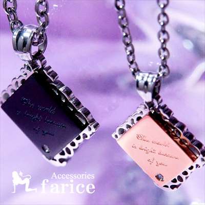 0130h681 天然美品★【エンジェルフェザー】★ペンダント 34x24x8mm(穴開けが無料） 二人で1つのハートインハートエンジェルフェザー(天使の