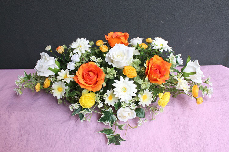 メインテーブル装花（高砂装花）（造花）オレンジ、黄、白系（Ｍサイズ）