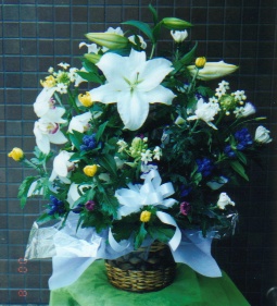 お供えかご花（D)