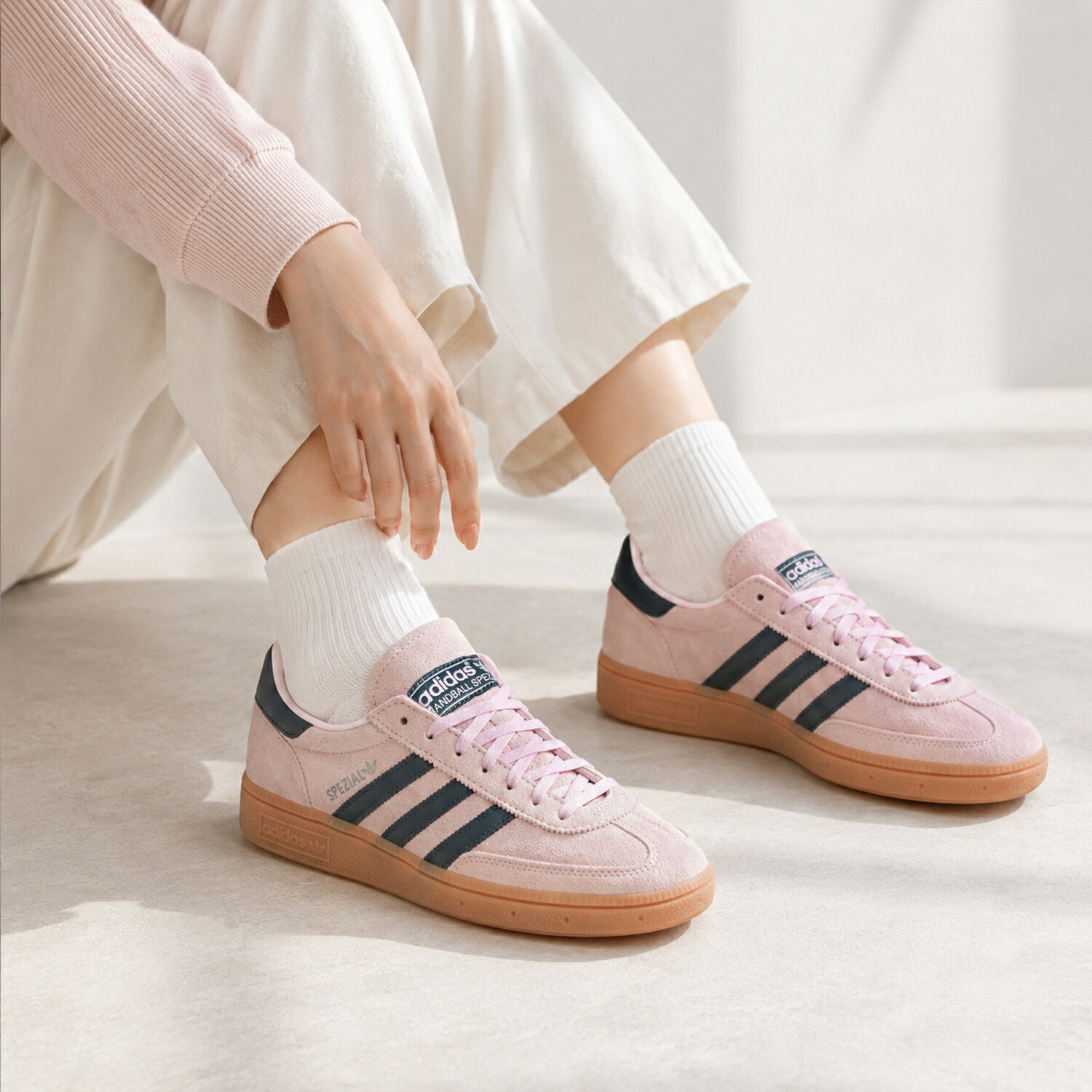 アディダス 靴 シューズ スニーカー ハンドボール スペツィアル Handball spezial レディース ピンク Clear Pink Arctic Night Gum IF6561 ADIDAS 韓国直送｜RINRE （リンレ）