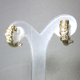 【送料無料!K18YG・ダイヤ・フープタイプピアス&イヤリング】|Accessoires Favori
