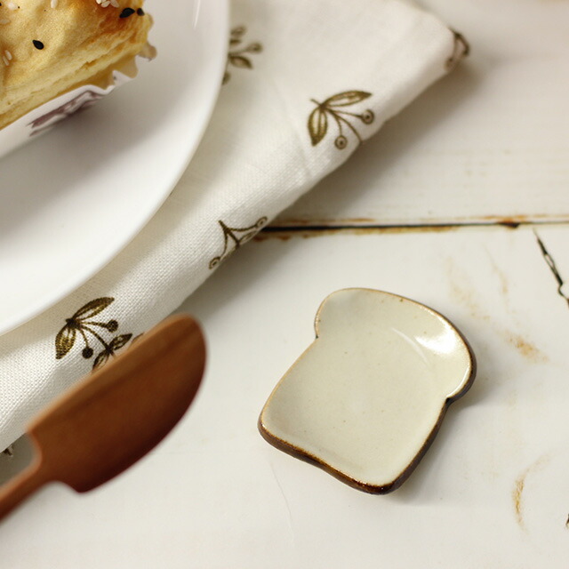 楽天市場 箸置き 食パン カトラリーレスト おしゃれ かわいい 北欧 おもしろ はしおき 陶器 ユニーク 可愛い 箸置 カトラリー 人気 プレゼント 食器 小皿 人気 パン 食べ物 キッチン 食パン型 皿 Favras ファブラス 雑貨 ギフト
