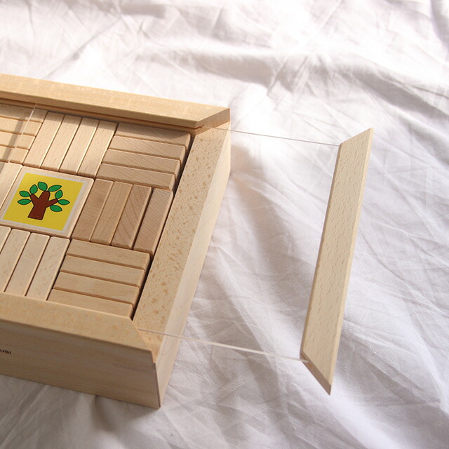 あそび 出産祝い ひらがな あいうえお 戸田デザイン研究室 あいうえおつみき あいうえお ひらがなの積み木 積木 日本製 もじ 出産祝い あそび つみき 積み木 おもちゃ 木のおもちゃ 知育 玩具 3歳 2歳 木 女の子 男の子 木製 Toda Design あいうえおつみき あいうえお