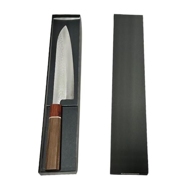 【送料無料】 越前数馬作　VG7-33層鎚目ダマスカス　雪渓　牛刀包丁210mm　RGW八角柄　　620649　202310
