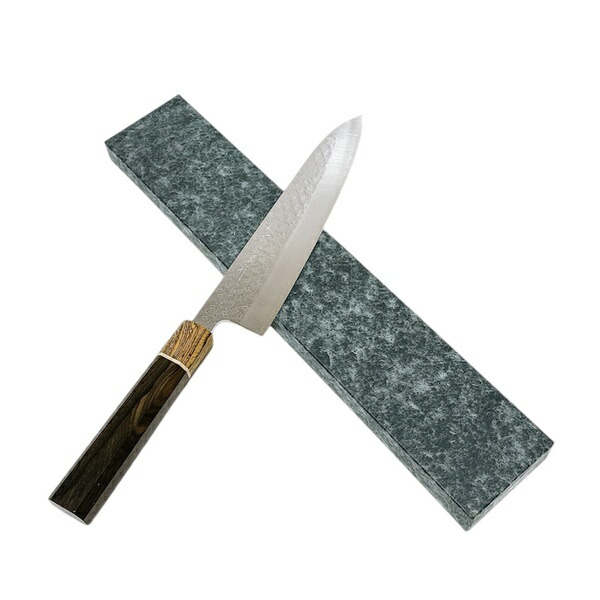 【送料無料】越前数馬作　吹雪　牛刀210mm　粉末ハイスSG2鋼　鎚目打　BMS八角柄　　621146　202512｜日用品卸問屋　火の鳥
