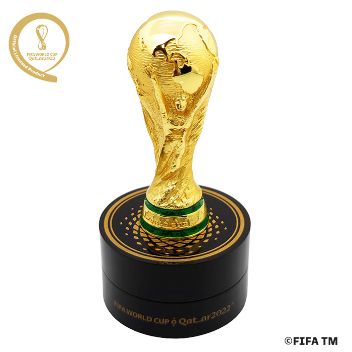 新品本物】 FIFA W杯カタール2022公式エンブレムグッズ ienomat.com.br